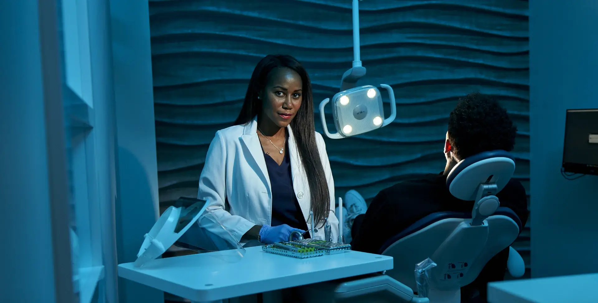 Veneers Dentist | Miami Cosmetic Dentistry | Call (786) 841-8482